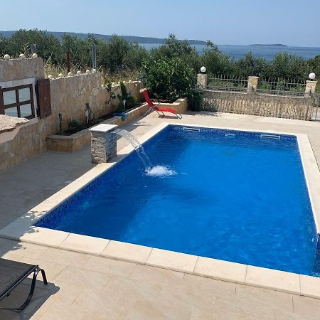 Holiday Home Cerim Trogir Exterior foto