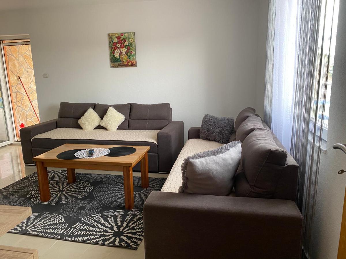 Holiday Home Cerim Trogir Exterior foto