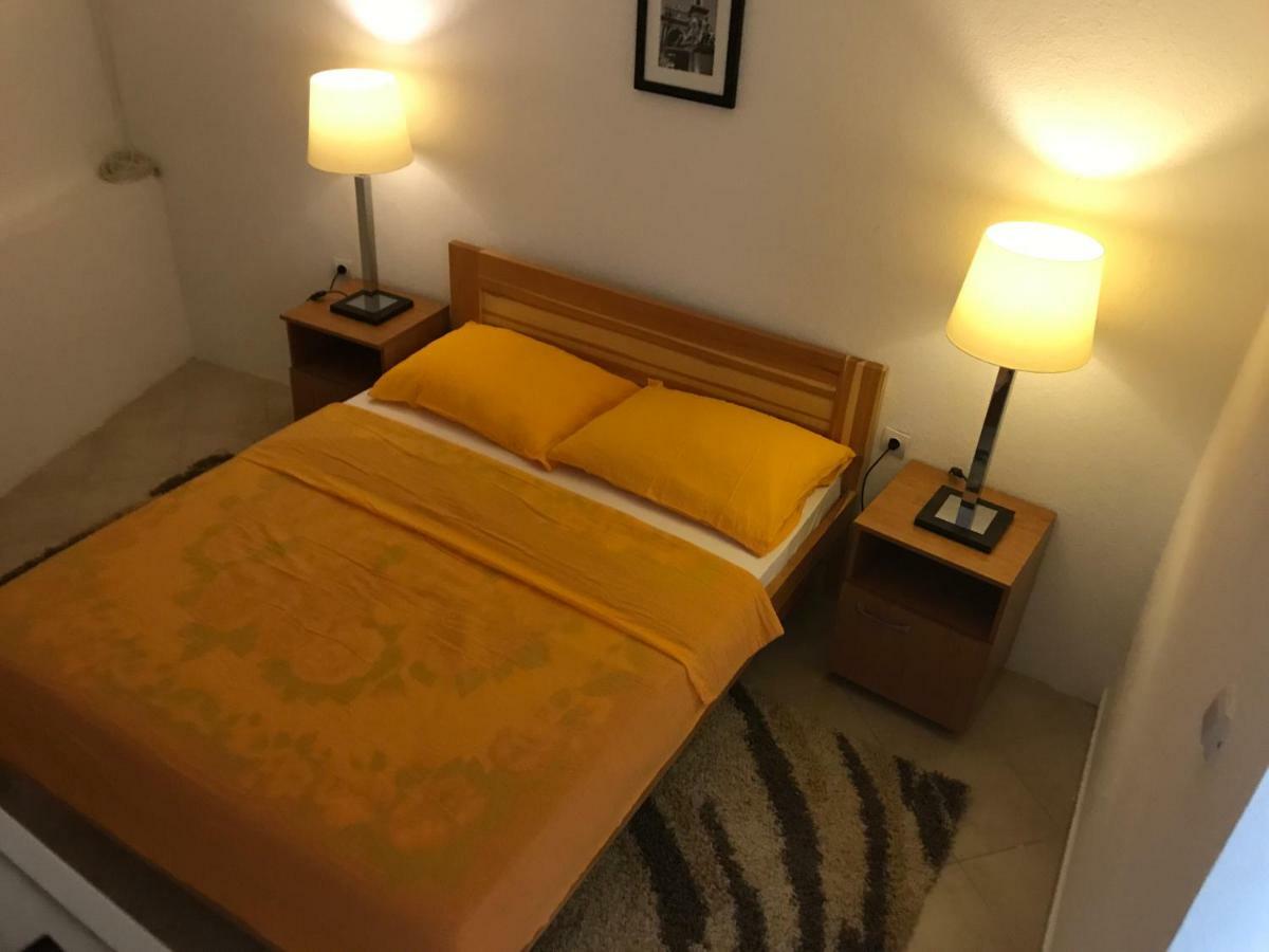 Holiday Home Cerim Trogir Exterior foto